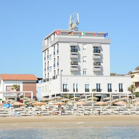 Hotel Caravel Marotta Luaran gambar