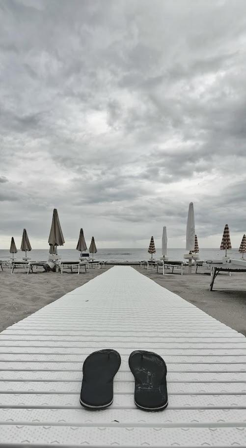 Hotel Caravel Marotta Luaran gambar