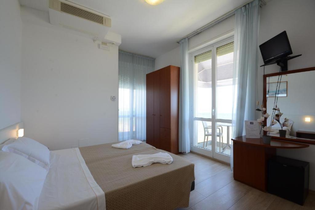 Hotel Caravel Marotta Luaran gambar